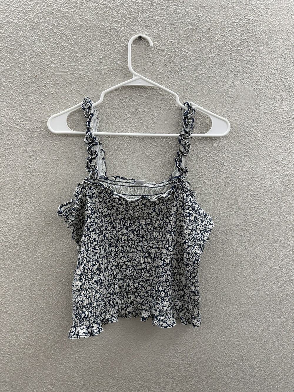 Old Navy Womens Tank Top Size 2X Blue White Floral Smocked Tank Top RuffledStrap